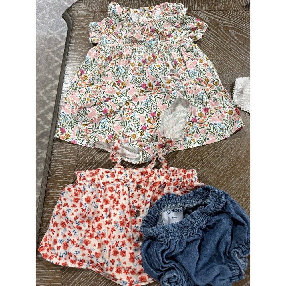 Baby Girl Clothing Bundle Old Navy Floral Patriotic Jumpsuit Bloomers Lot 3-6M - Picture 2 of 4